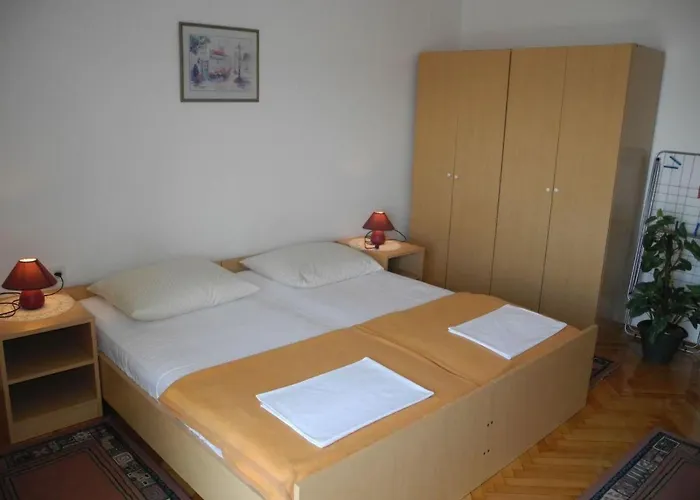 Apartman In Fuer 6 Personen Mit Meerblick By Interhome Selce