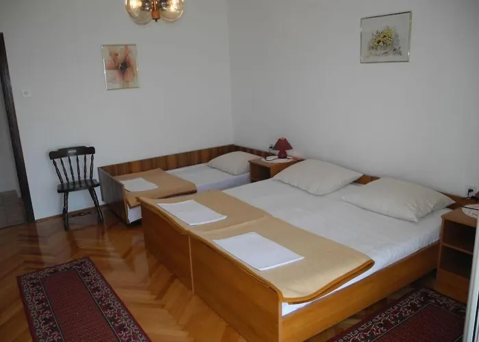 In Fuer 6 Personen Mit Meerblick By Interhome Apartman