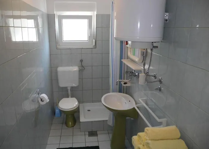 In Fuer 6 Personen Mit Meerblick By Interhome Selce