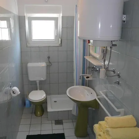 In Fuer 6 Personen Mit Meerblick By Interhome Selce