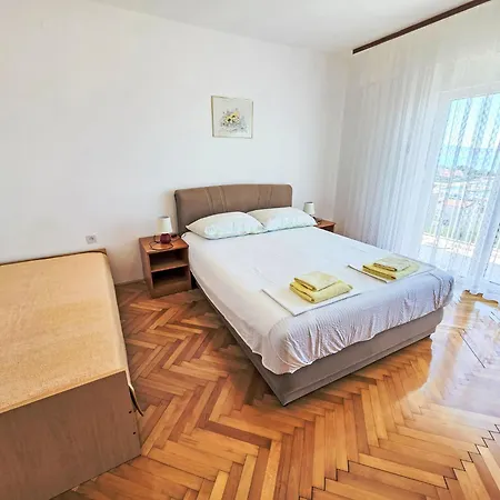 In Fuer 6 Personen Mit Meerblick By Interhome شقة