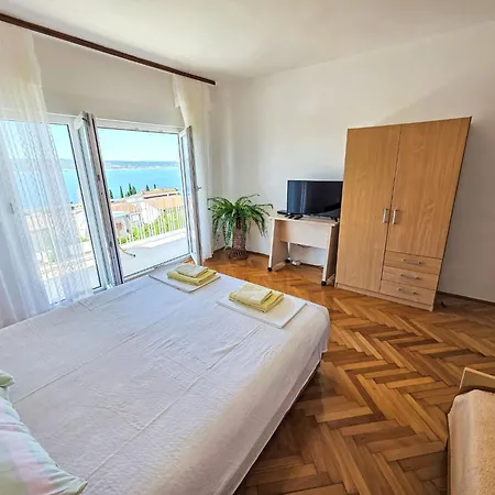 In Fuer 6 Personen Mit Meerblick By Interhome * سيلتسي