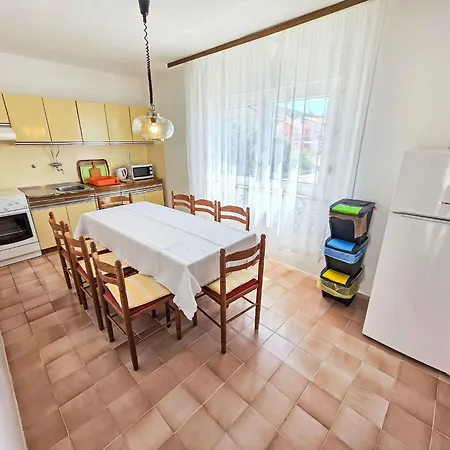 In Fuer 6 Personen Mit Meerblick By Interhome شقة سيلتسي
