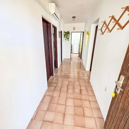 شقة In Fuer 6 Personen Mit Meerblick By Interhome *