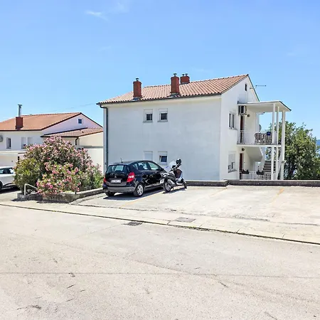 In Fuer 6 Personen Mit Meerblick By Interhome شقة سيلتسي