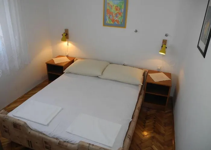 In Fuer 6 Personen Mit Meerblick By Interhome Apartment Selce