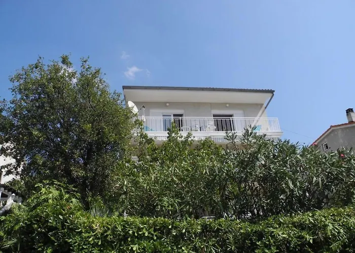 In Fuer 6 Personen Mit Meerblick By Interhome * Selce